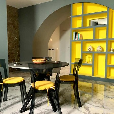 Modern City Center Apartment Беневенто Екстериор снимка