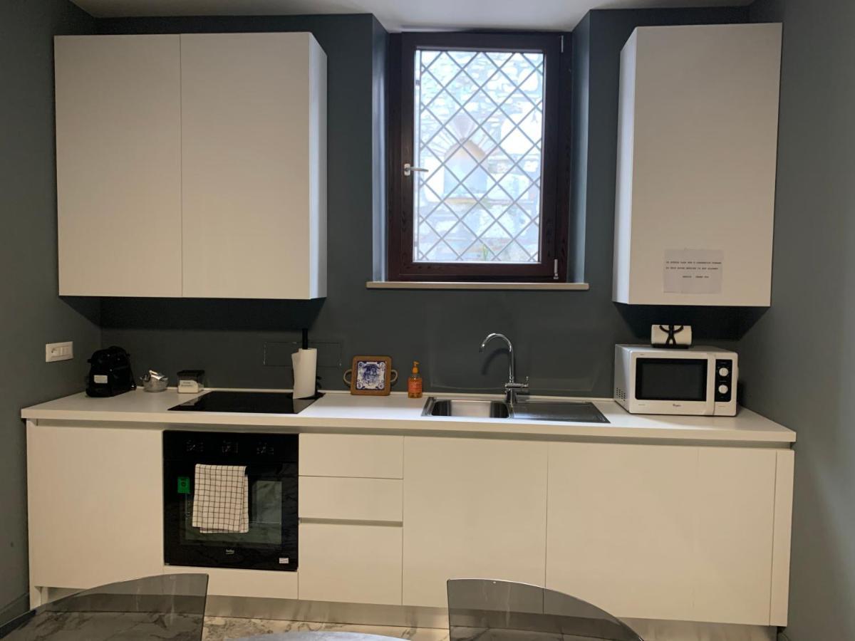 Modern City Center Apartment Беневенто Екстериор снимка